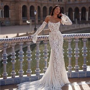 Julie Vino Lace Wedding Dress